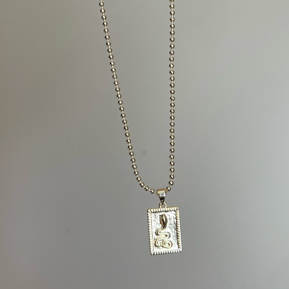 Gold Cobra Necklace Serpent Charm with Chain - Picture 3 of 3